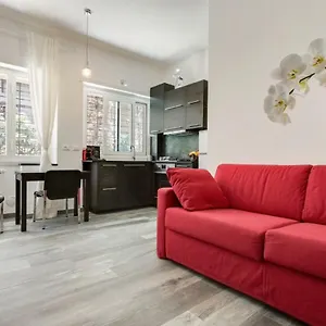 Apartment Porta Latina - Private Rome's Center, Rome